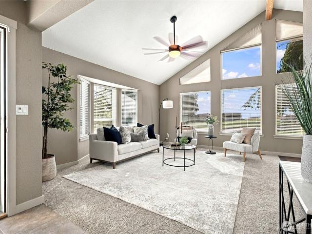 House for sale in Selah, Yakima County