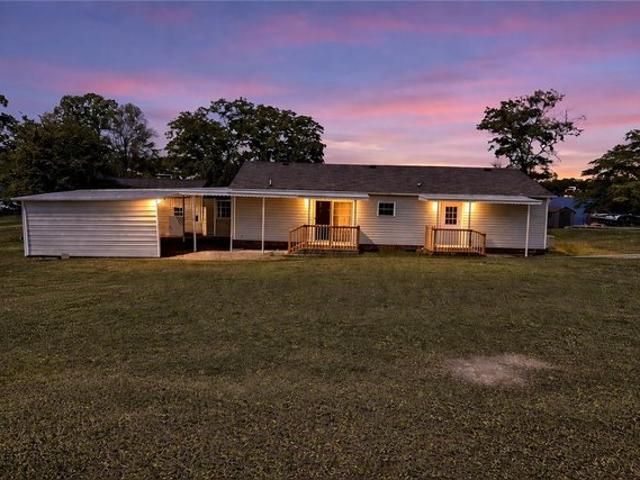 House for sale in Waterloo, South Carolina