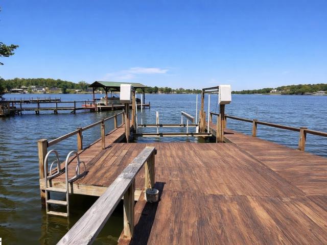 House for sale in Waterloo, South Carolina