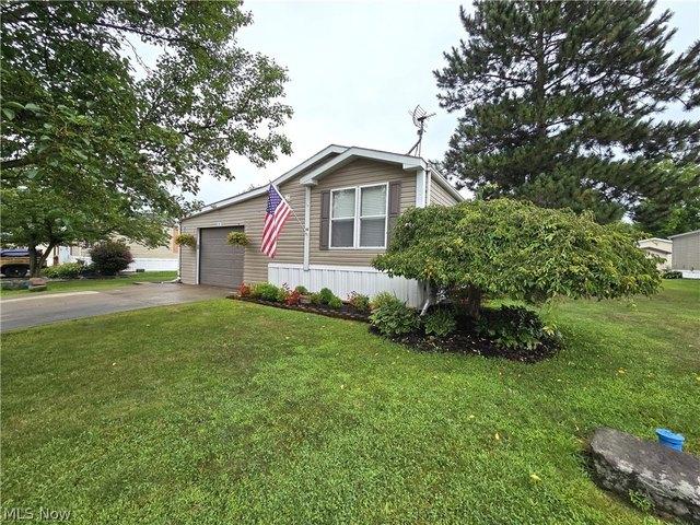 House for sale in Andover, Ohio