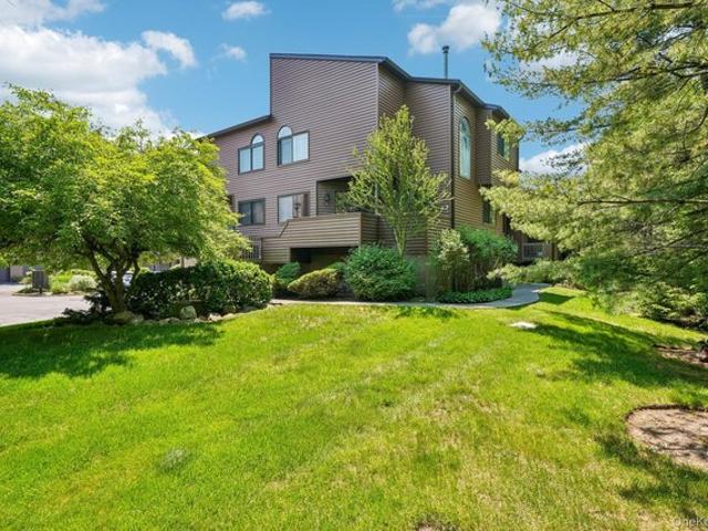 Condo for sale in Rockland, New York
