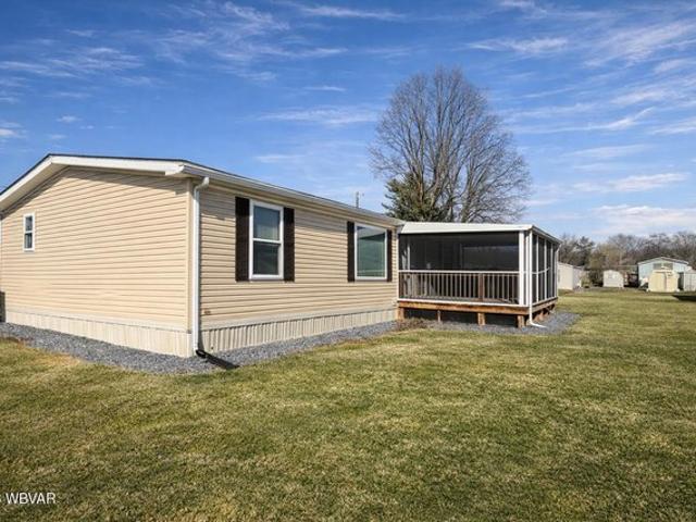 House for sale in Avis, Pennsylvania