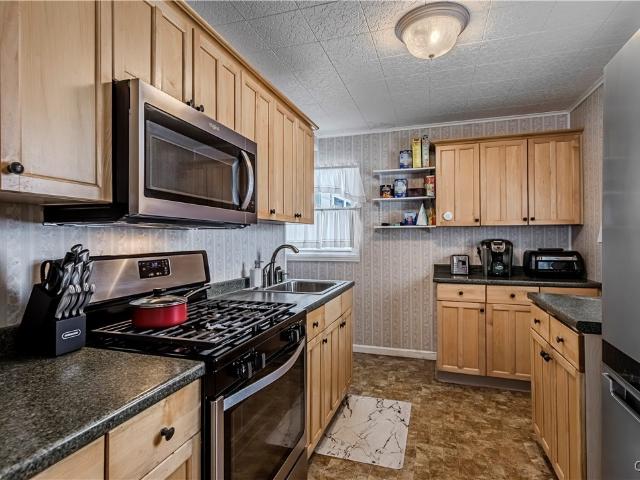 House for sale in Oneida, New York