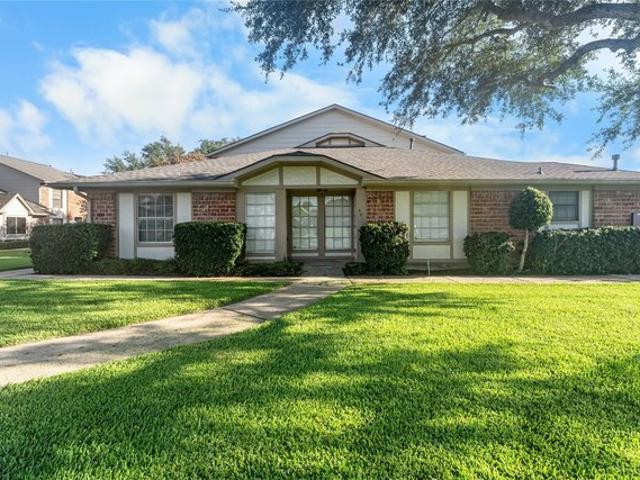 Townhouse for sale in Missouri City, Texas