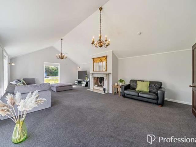 House for sale in Pauatahanui, Wellington