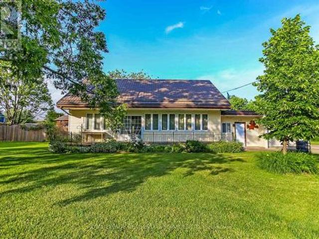 House for sale in Ontario