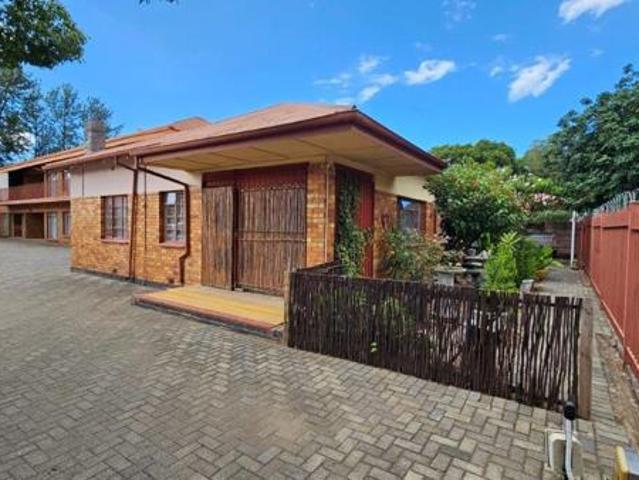 Apartment for sale in Hartbeespoort Dam Nature Reserve, North West