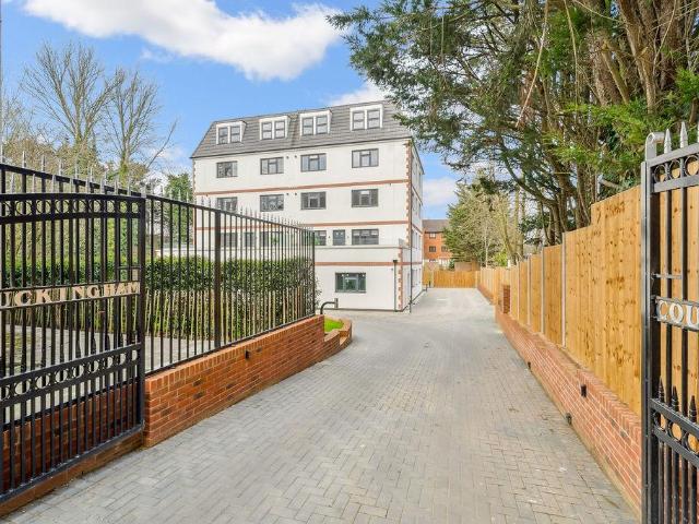 Flat for sale in Hendon, Greater London