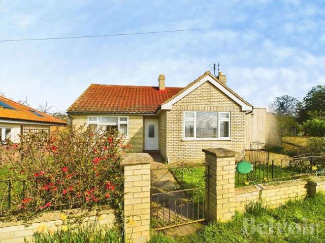 Bungalow for rent in Tostock, Mid Suffolk