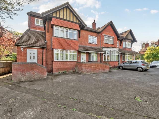 House for sale in Sheerwater, Woking