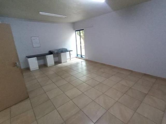 Room for rent in Waterkloof, Gauteng
