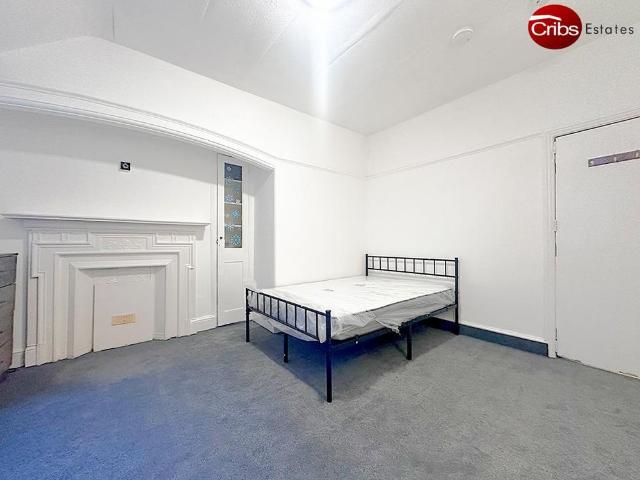 Room for rent in Royal Borough of Kingston upon Thames, Greater London