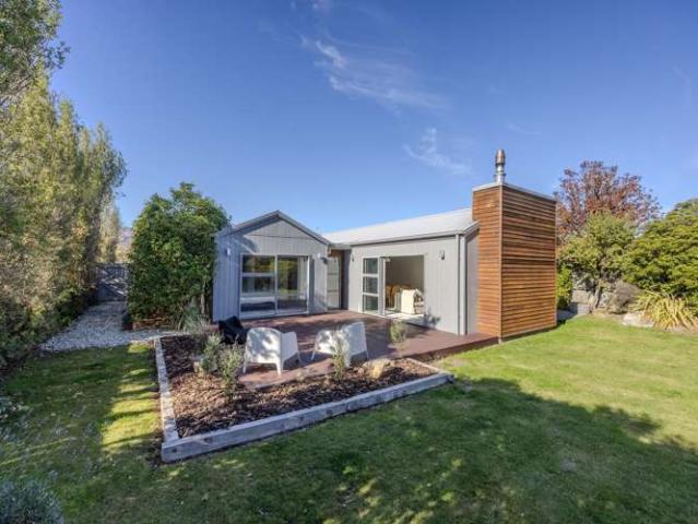 House for sale in Otakou