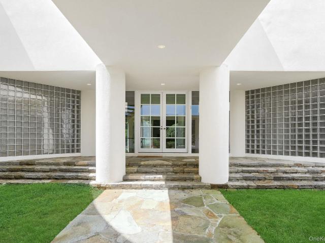 House for sale in Chappaqua, New York