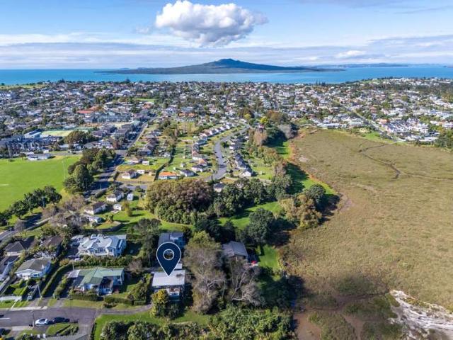 House for sale in Bayswater