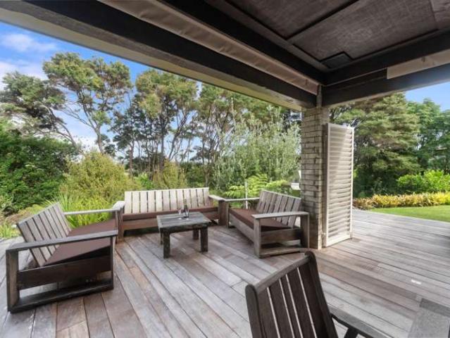House for sale in Whangaparaoa
