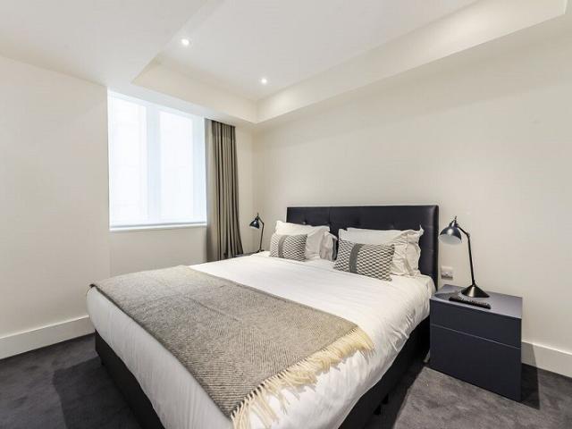 Apartment for rent in Brook Green, Greater London