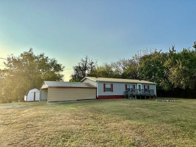 House for sale in Brush Creek, Middle Tennessee