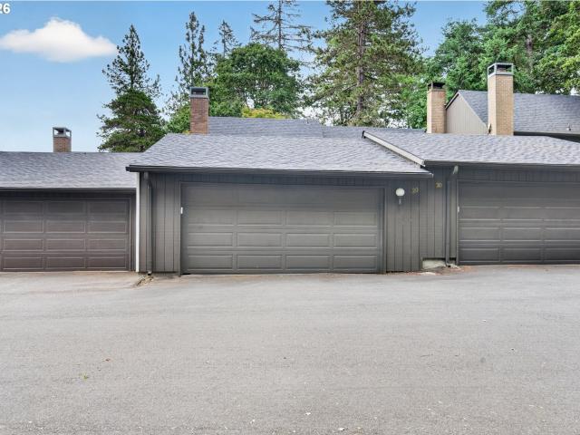Townhouse for sale in Oregonia