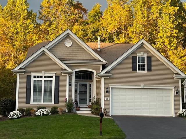 Condo for sale in Cheshire, Connecticut