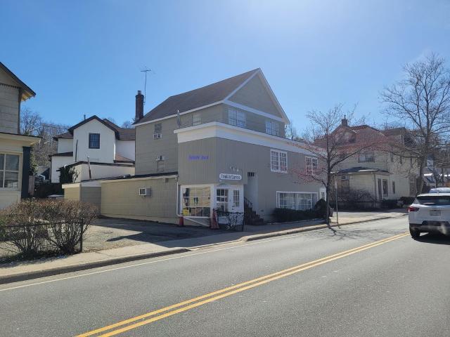Commercial for sale in Roslyn