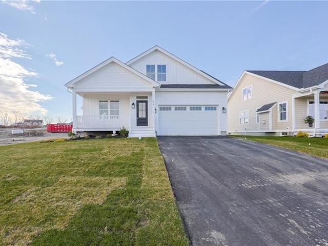 House for sale in Portsmouth, Rhode Island