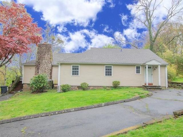 House for sale in Woodbridge, Connecticut