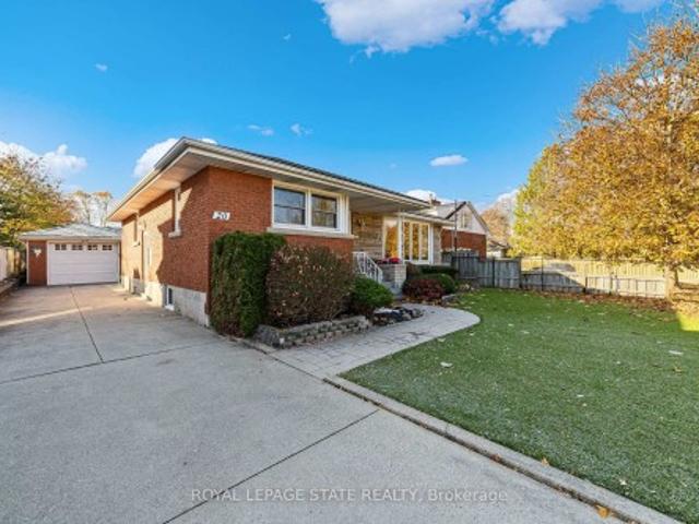 House for sale in Ancaster, Ontario