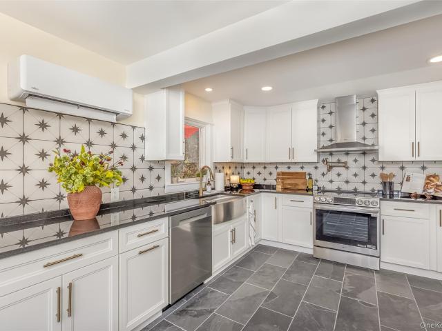 House for sale in Cottekill, New York