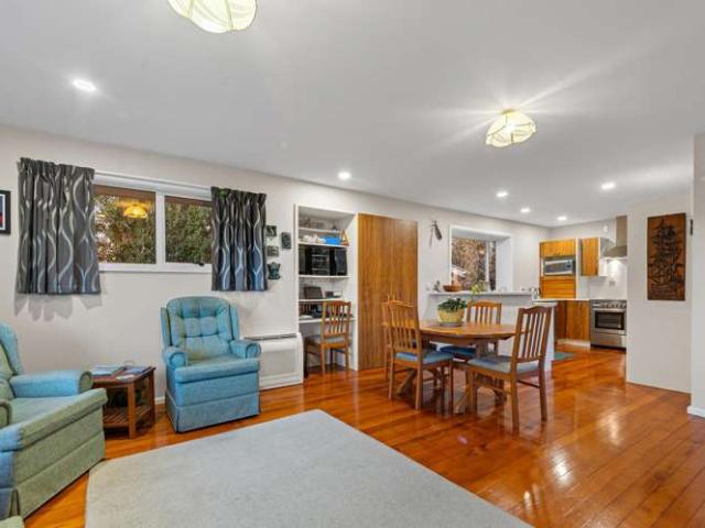 House for sale in Chaslands, Canterbury