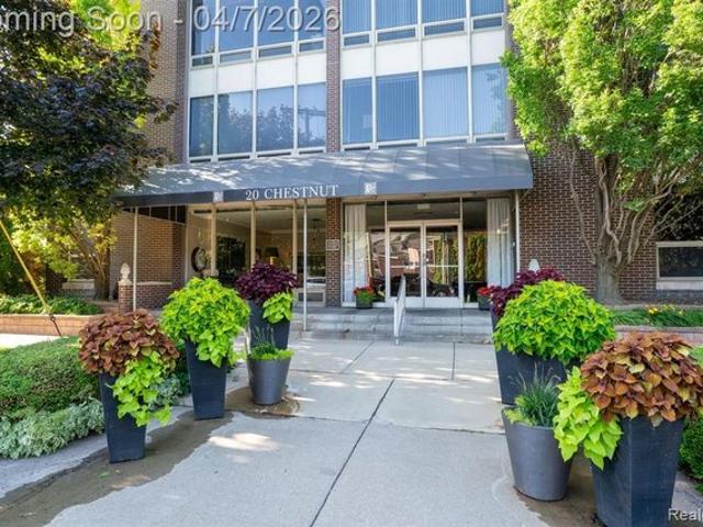 Condo for sale in Wyandotte, Michigan