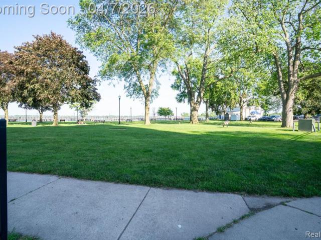 Condo for sale in Wyandotte, Michigan