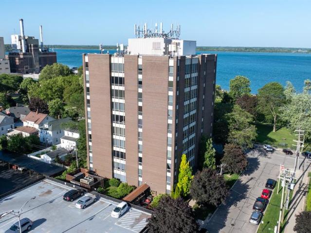 Condo for sale in Wyandotte, Michigan