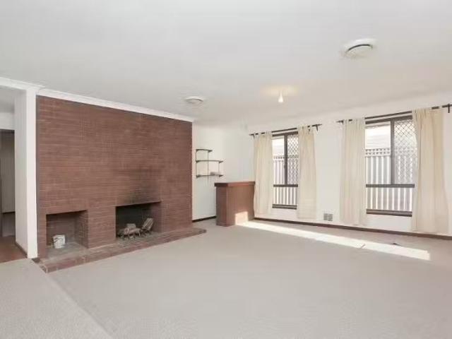 House for rent in Booragoon, Western Australia