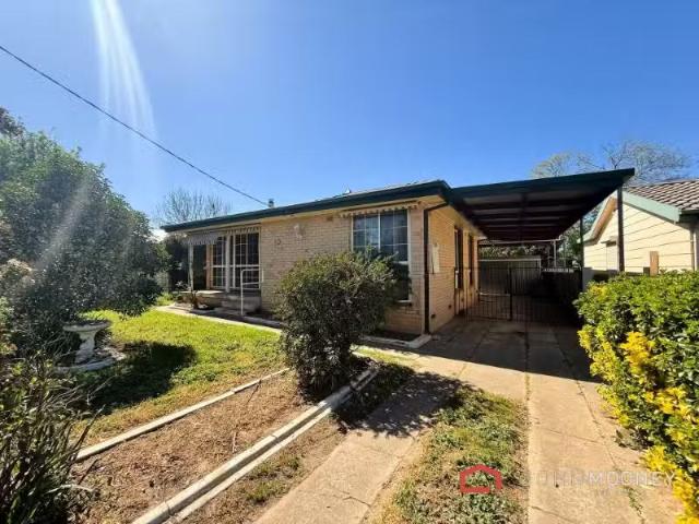 House for rent in Kooringal, Wagga Wagga City Council