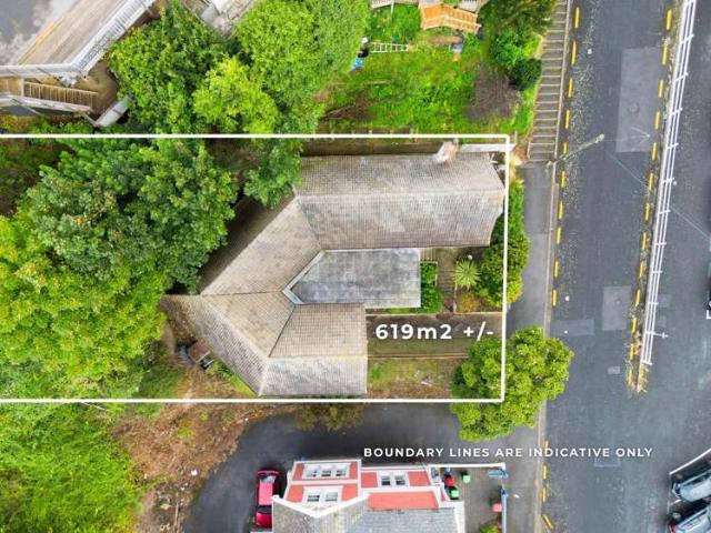 House for sale in Otakou
