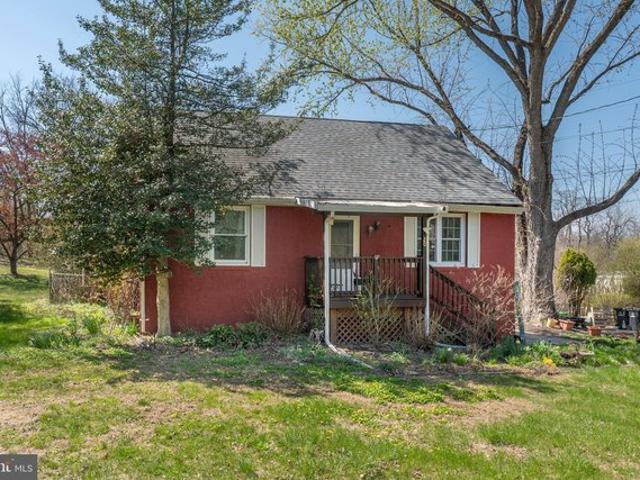 House for sale in Chester, Pennsylvania