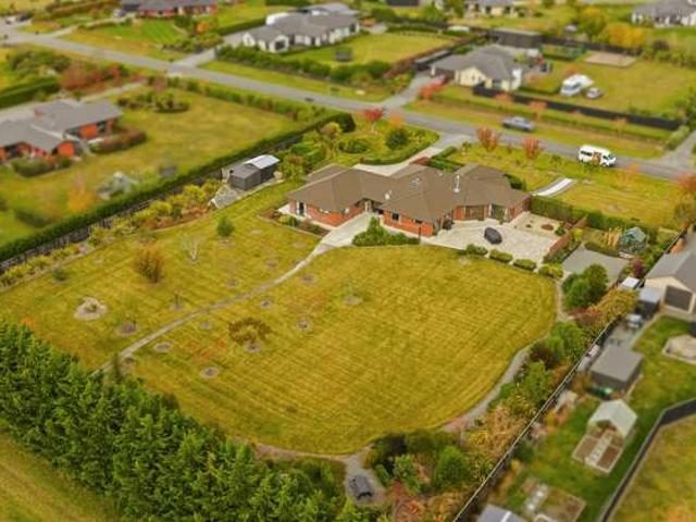 Property for sale in Swannanoa, Canterbury