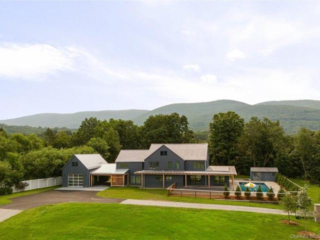 House for sale in City of Beacon, Dutchess County