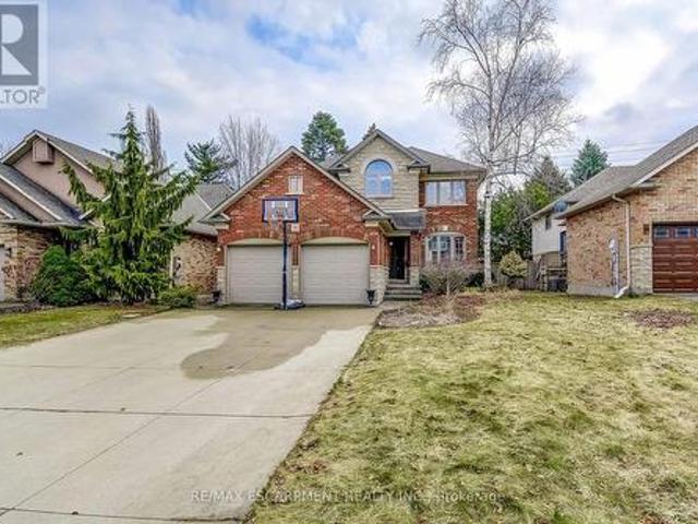 House for sale in Ancaster, Ontario