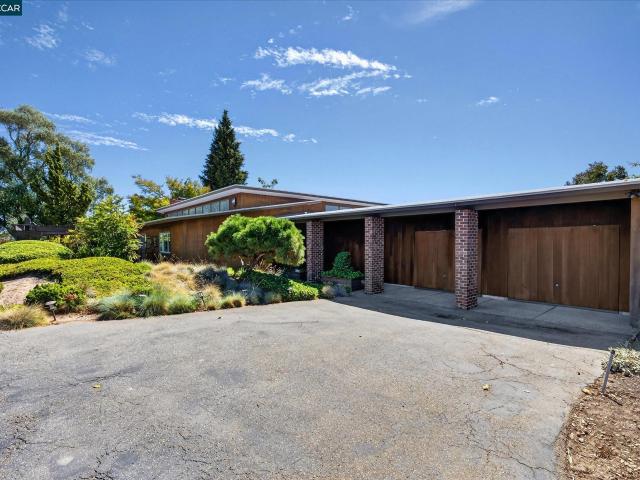 House for sale in Orinda, Contra Costa County