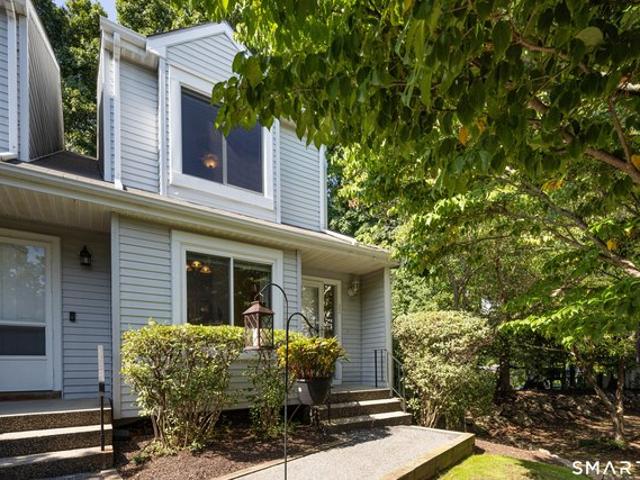 Townhouse for sale in Danbury, Connecticut