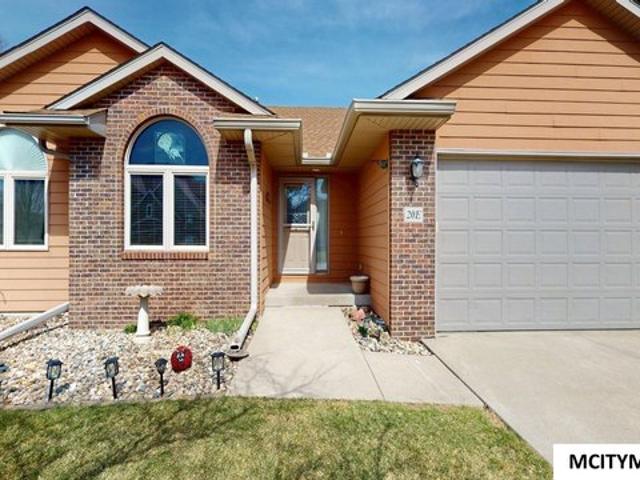 Townhouse for sale in Cerro Gordo, Iowa