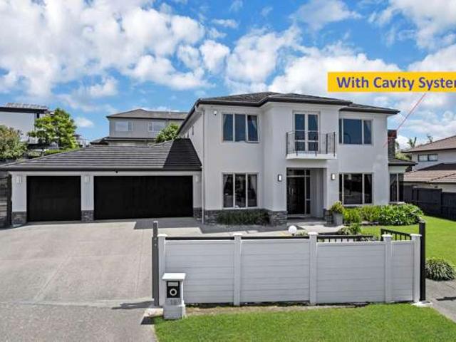 House for sale in Howick