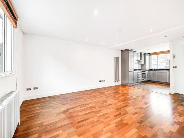 Apartment for rent in Seven Dials, Greater London