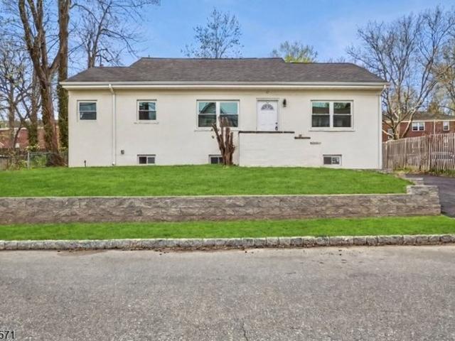 House for sale in Summit, New Jersey