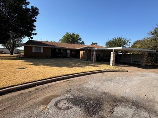 House for sale in Quanah, Texas