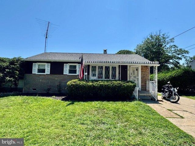 House for sale in Burlington, Burlington County