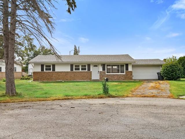 House for sale in Hobart, Lake County