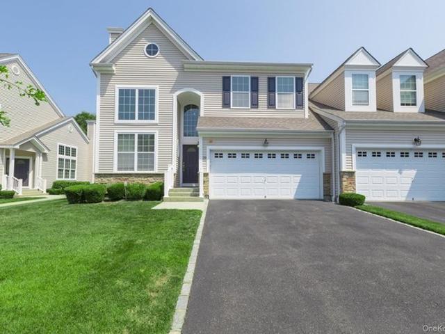 Condo for sale in Centereach, New York